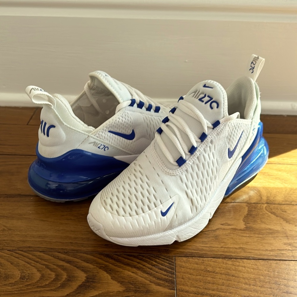 Nike Air Max 270 Sneakers for Boys. Size 6.